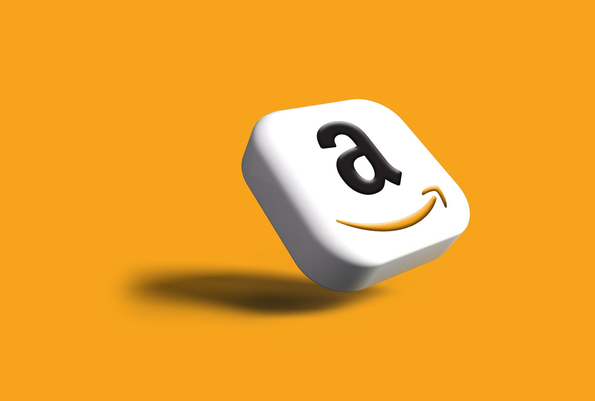 Jeff Bezos & ex wife, Mackenzie Scott gain $3.16 billion as Amazon shares rise